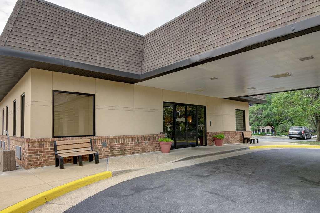 Suburban Studios Tysons Corner Vienna Exterior photo