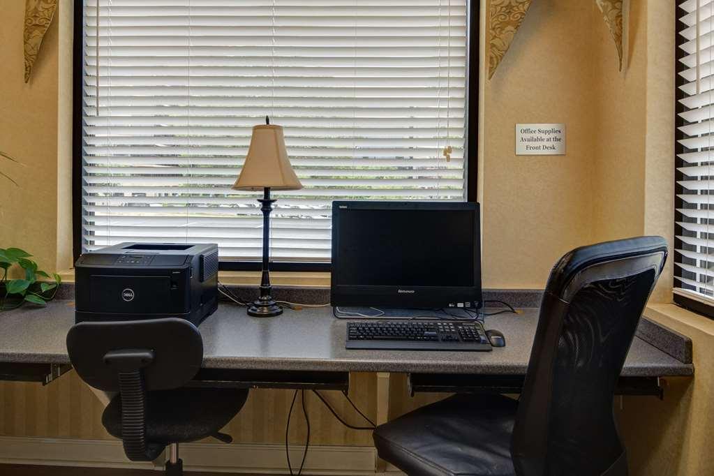 Suburban Studios Tysons Corner Vienna Facilities photo