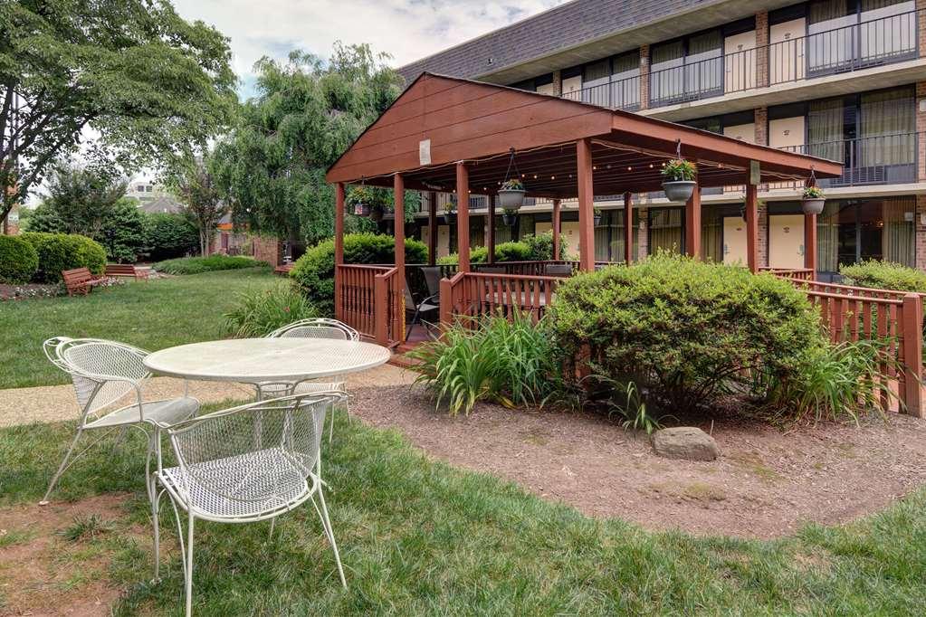 Suburban Studios Tysons Corner Vienna Facilities photo